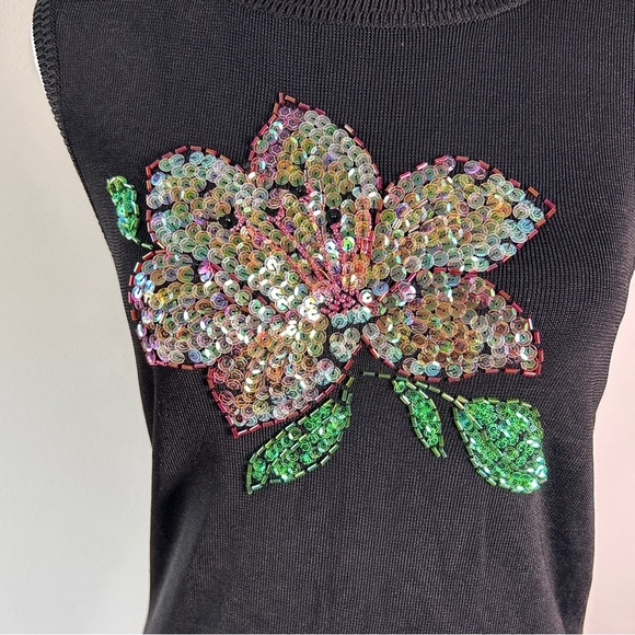 Nomi women’s Size Medium Black Tank Top Sequin Floral knit layering pretty *Read - Picture 2 of 10